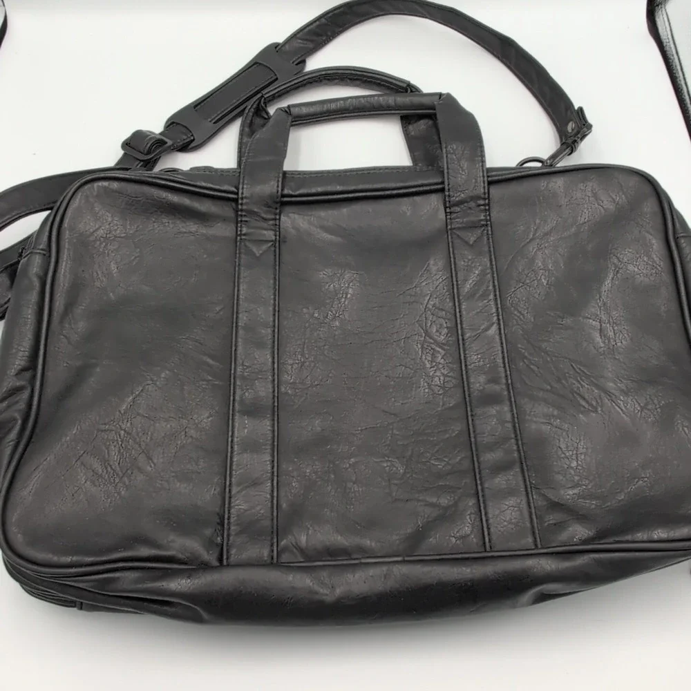 Converse Shoulder PC Bag Faux Soft‎ Leather Clutch Black - Rare Vintage